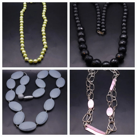 Jewelry - Necklace lot